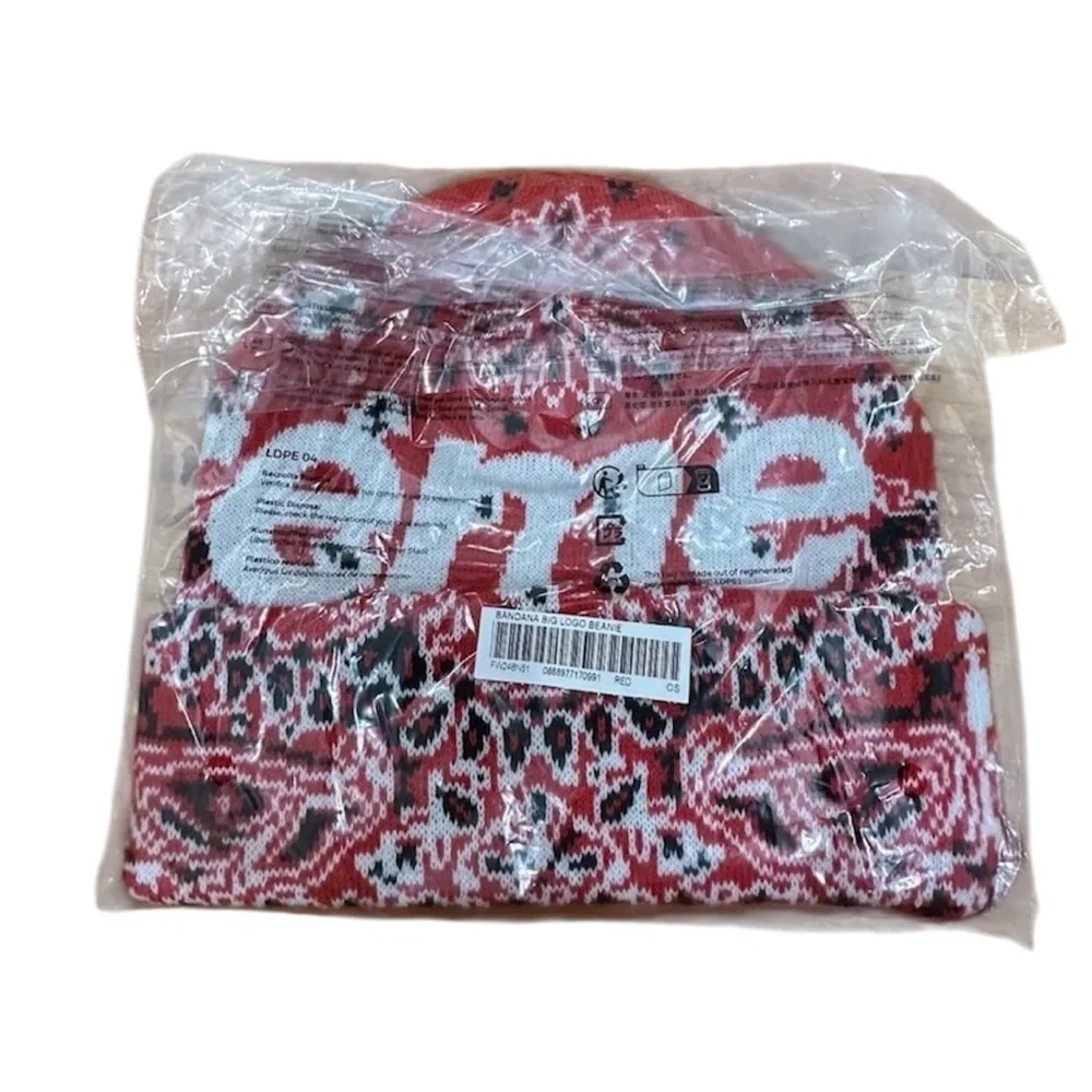 Supreme Big Logo Beanie Red Bandanna FW24 OS New - Picture 4 of 4